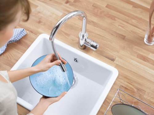 Смеситель для кухни Grohe Eurostyle Cosmopolitan 31126002 купить по всей России