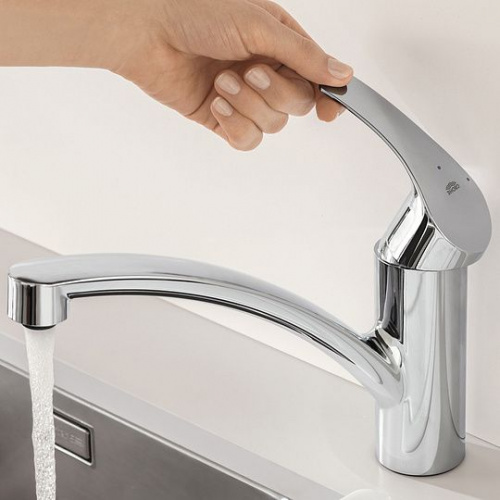Смеситель для кухни Grohe Eurosmart 33281002 купить по всей России