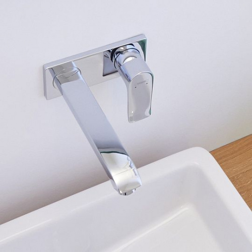 Смеситель для раковины Hansgrohe Metris 31086000 настенный купить по всей России