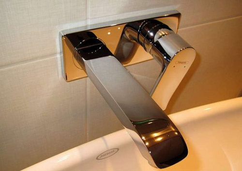 Смеситель для раковины Hansgrohe Metris 31086000 настенный купить по всей России