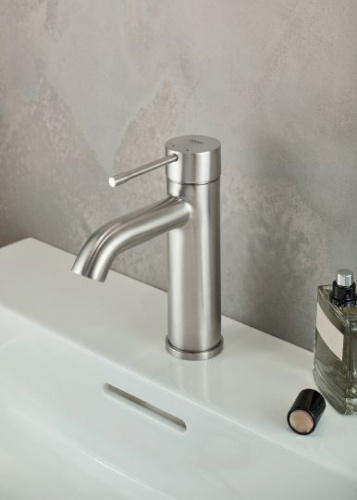 Смеситель для раковины Grohe Essence New 23590EN1 купить по всей России