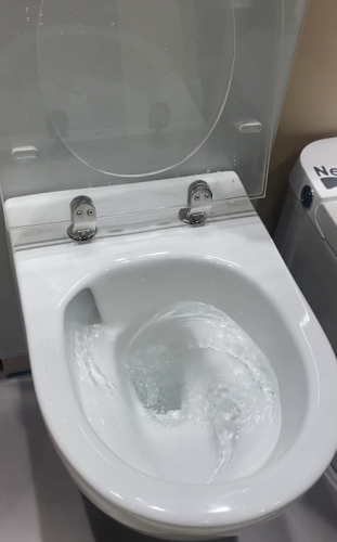 Унитаз подвесной beWash Bogen 88393201 безободковый с микролифтом в интернет магазине сантехники Акванота в Москве Тел.: +7 (968) 040-40-82