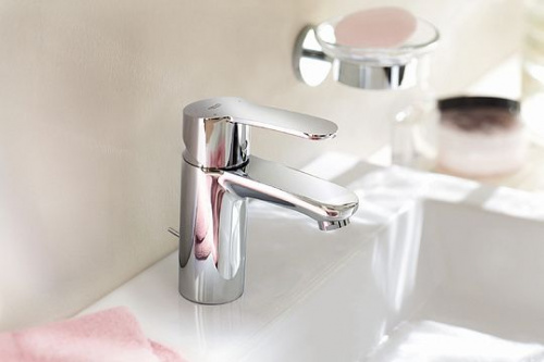 Смеситель для раковины Grohe Eurostyle Cosmopolitan 33552002 купить по всей России