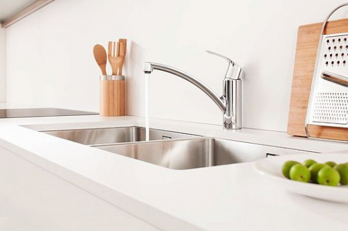 Смеситель для кухни Grohe Eurosmart 30260002 купить по всей России