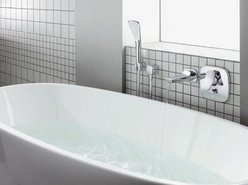 Смеситель для ванны Kludi Ambienta 536500575 купить по всей России
