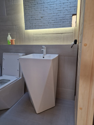 Раковина напольная SantiLine SL-4009 белая интернет магазина сантехники Акванота